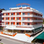 Universal Hotel