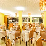 Hotel Universal 3*