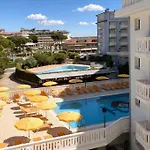 Universal Hotel