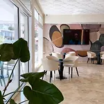 Hotel Universal 3*