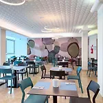 Hotel Universal