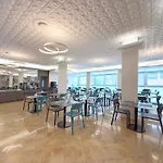 Hotel Universal 3*