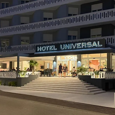 فندق Universal كاوْرلي