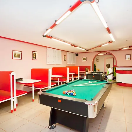 Universal Otel 3*
