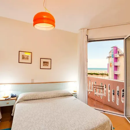 Universal Otel